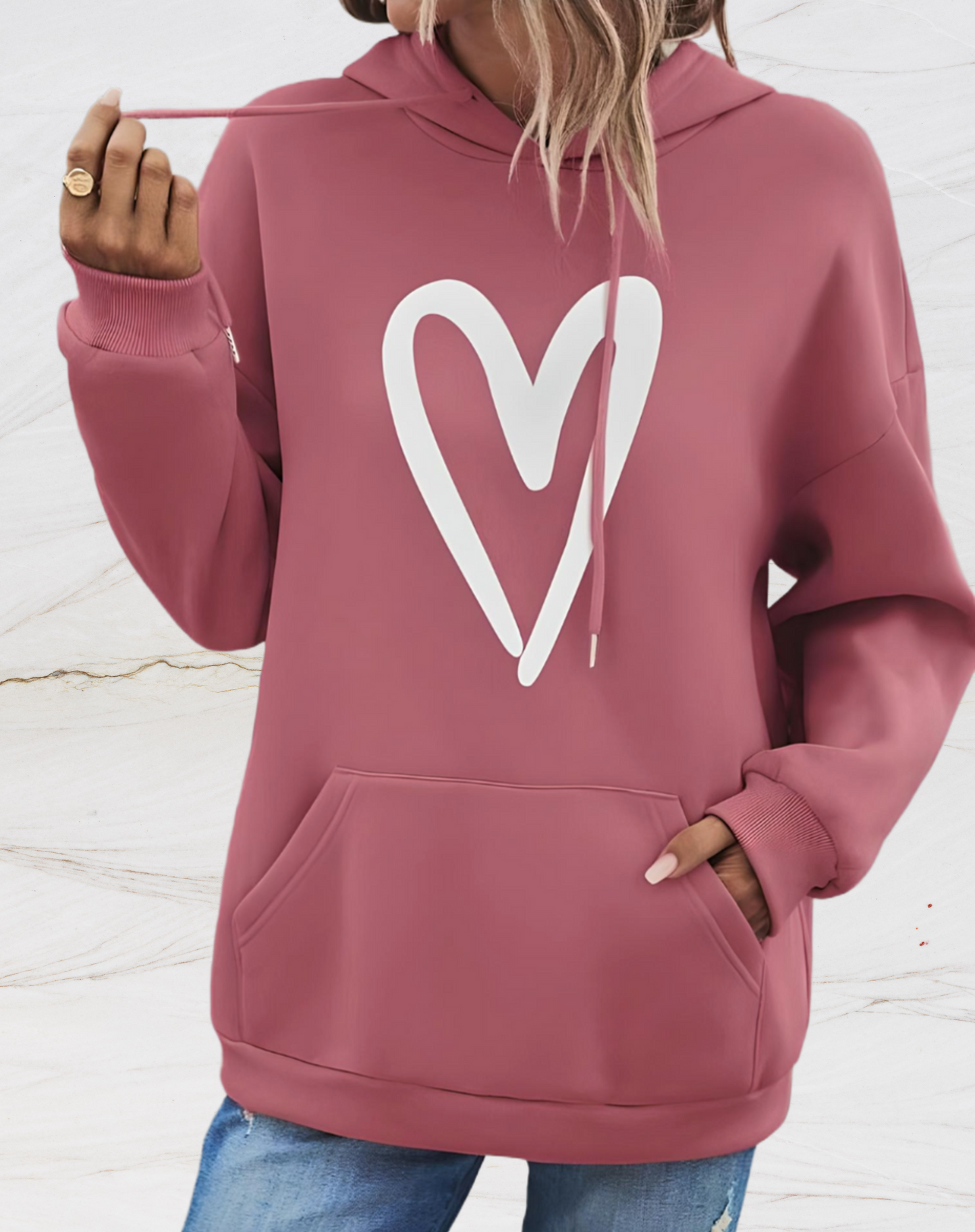 Matet – Oversize Hoodie mit Herzprint für deinen entspannten Look