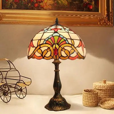 RadiantHue Tiffany Schreibtischlampe, handgefertigt & edel