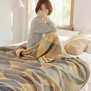 DreamLuxe - Elegant and Soft Cuddle Blanket