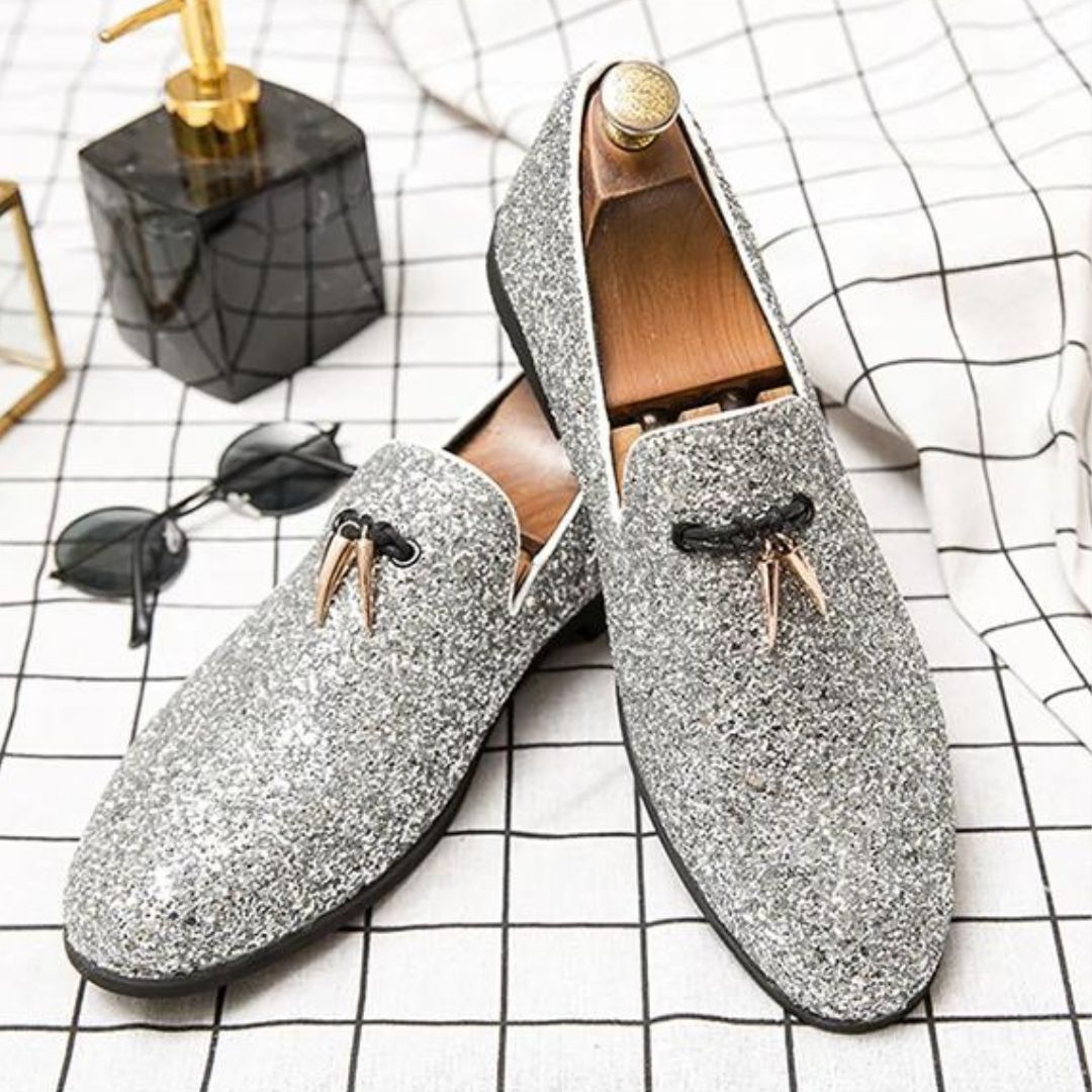 Frederic – Elegante Slipper mit Glitzer & Quasten