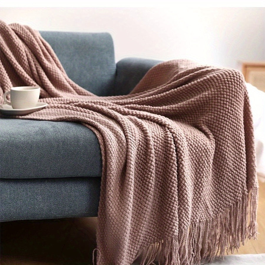 CozyNest – Knitted Blanket with Tassels for Sofa and Bed