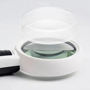 30x optischer Lupe mit LED -Licht 3