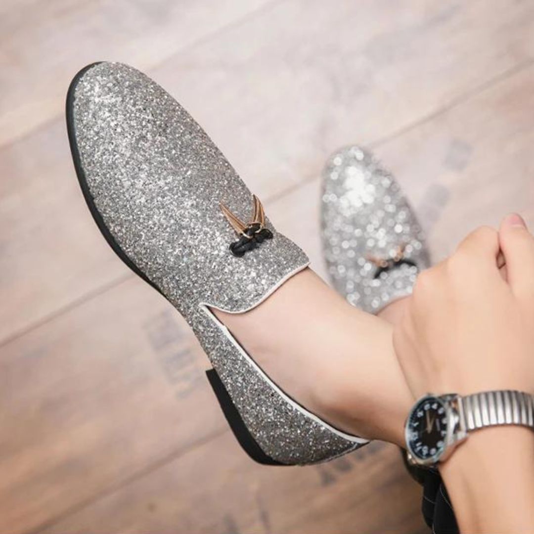 Frederic – Elegante Slipper mit Glitzer & Quasten