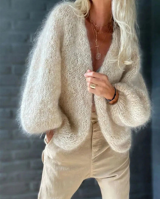 Wolle – Eleganter Cardigan mit Auslaufenden Ärmeln