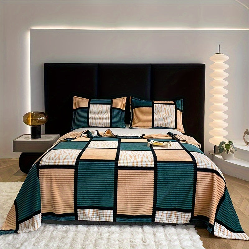 Flannel Blanket – Block Pattern – Soft Throw Blanket for All Seasons