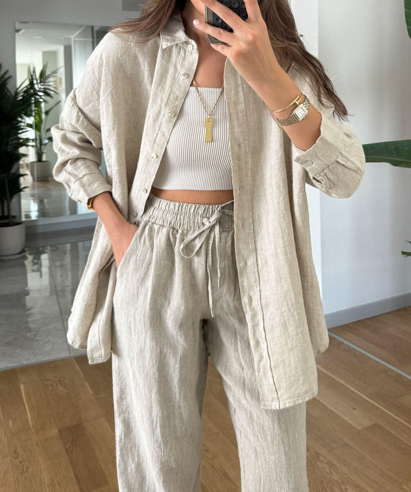 AMY | Bequeme Bluse mit Knöpfen und Hose Set 1