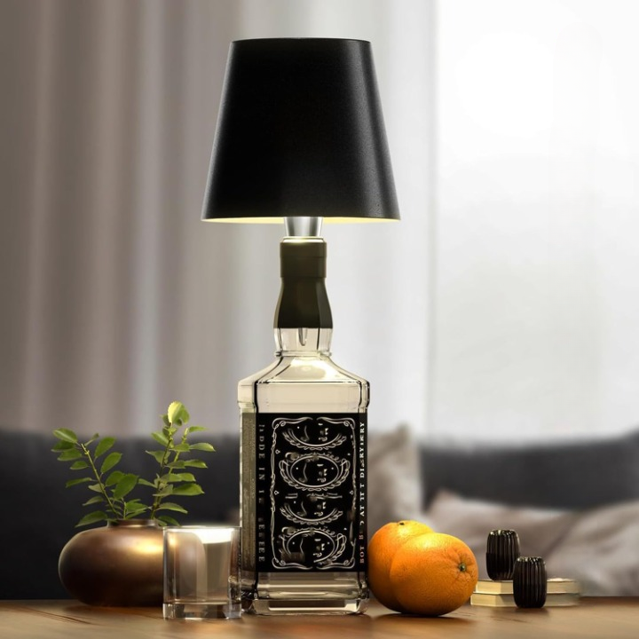 Luminous Cap – The stylish LED attachment for bottles