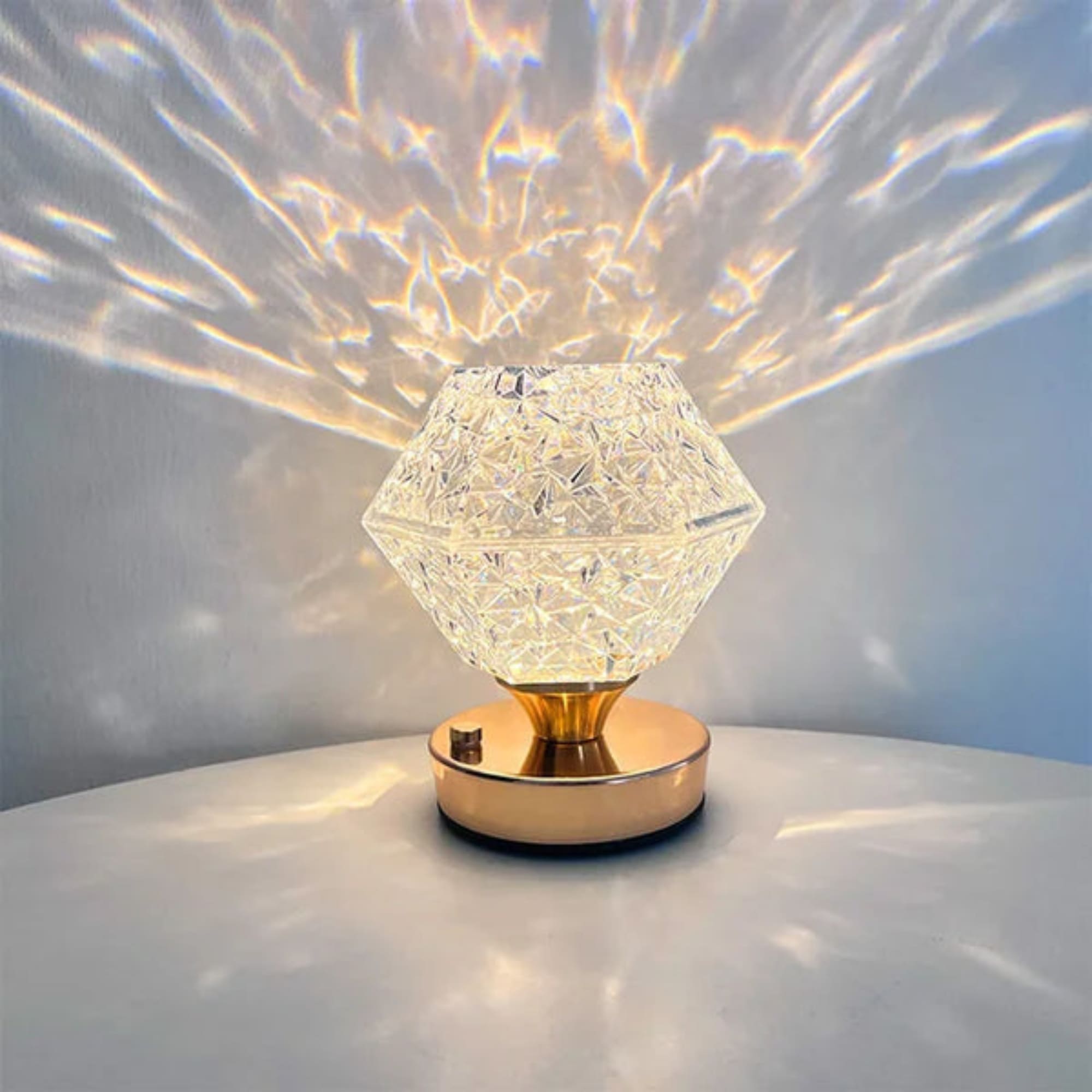 GlitterGloss | LED Crystal Light for a Magical Atmosphere