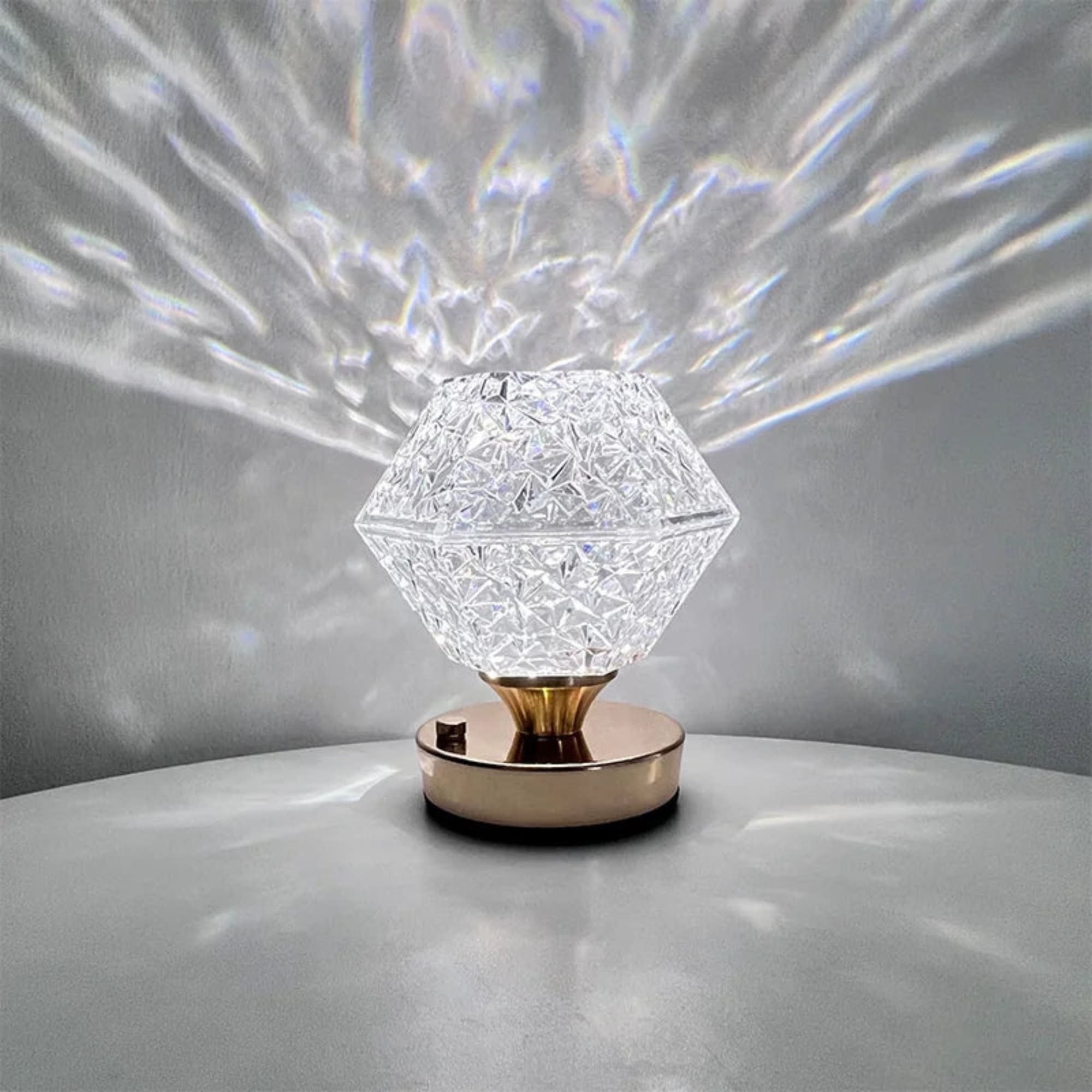 GlitterGloss | LED Crystal Light for a Magical Atmosphere