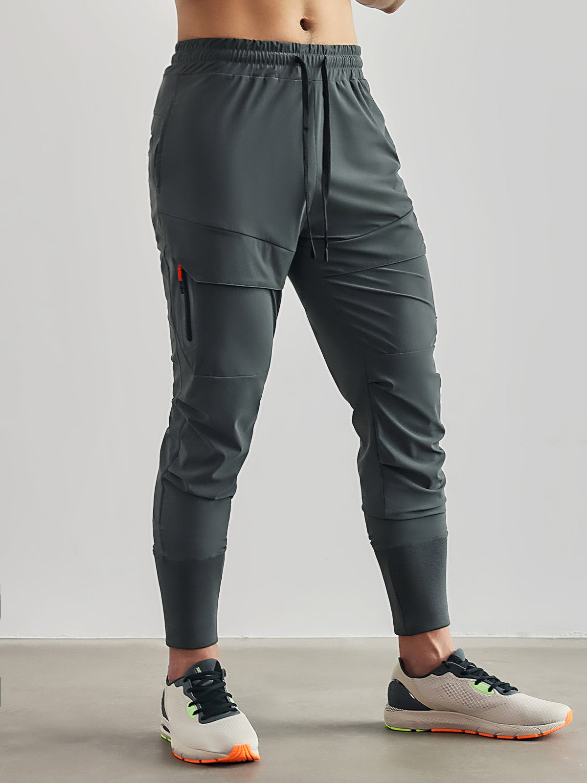 Ahren – Leichte Cargo Jogger Sporthose für Herren