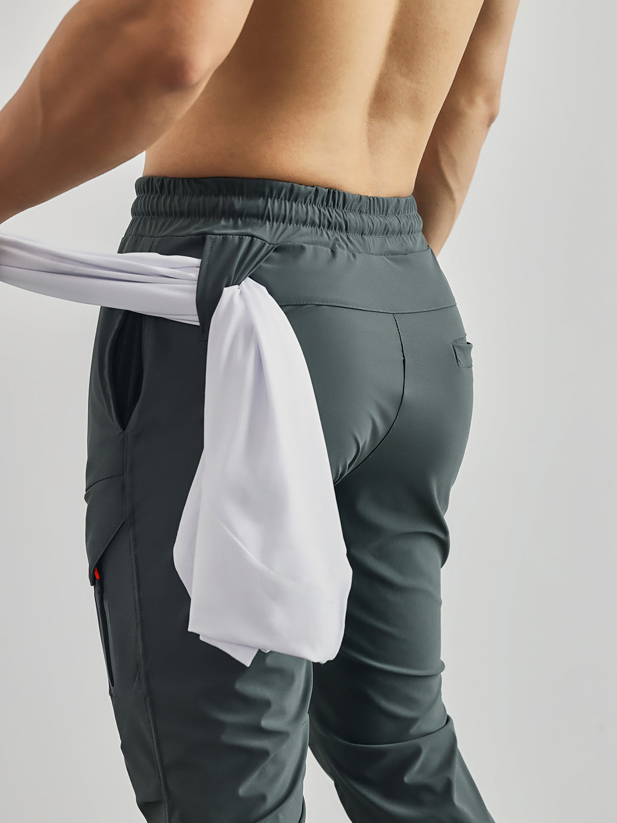 Ahren – Leichte Cargo Jogger Sporthose für Herren