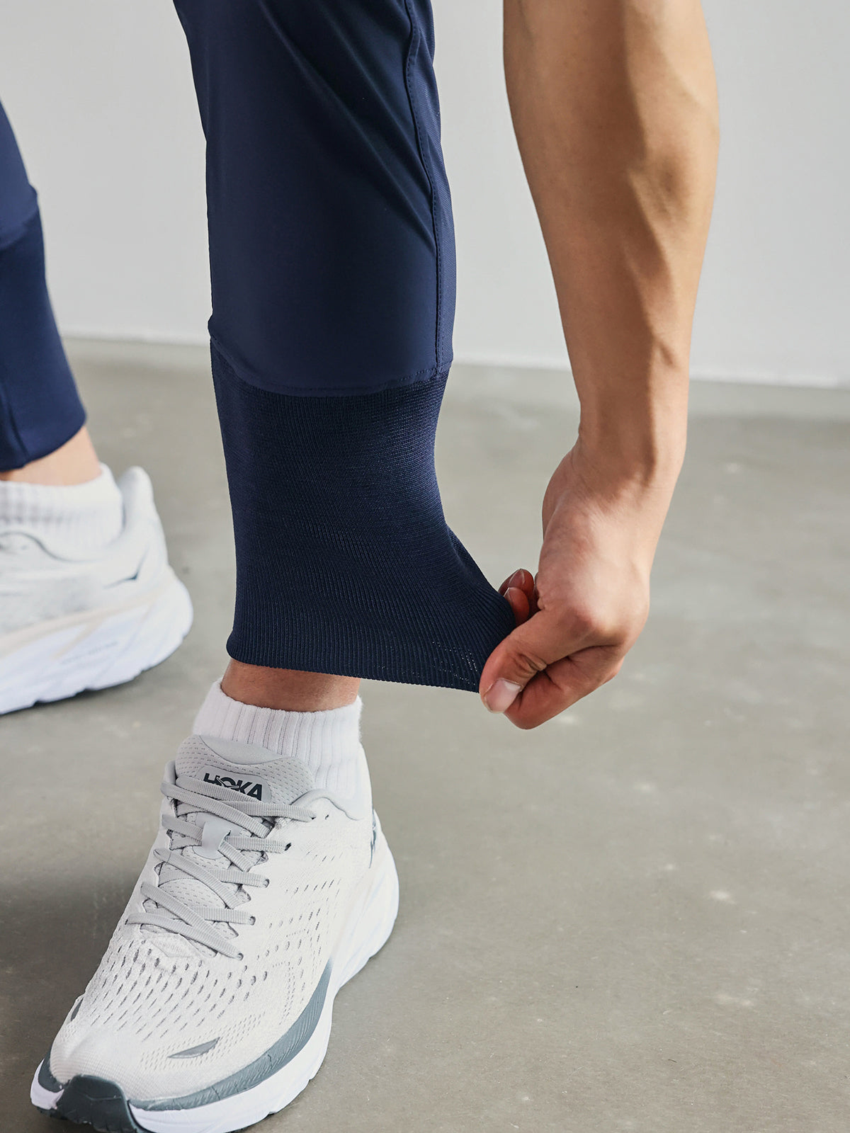 Ahren – Leichte Cargo Jogger Sporthose für Herren