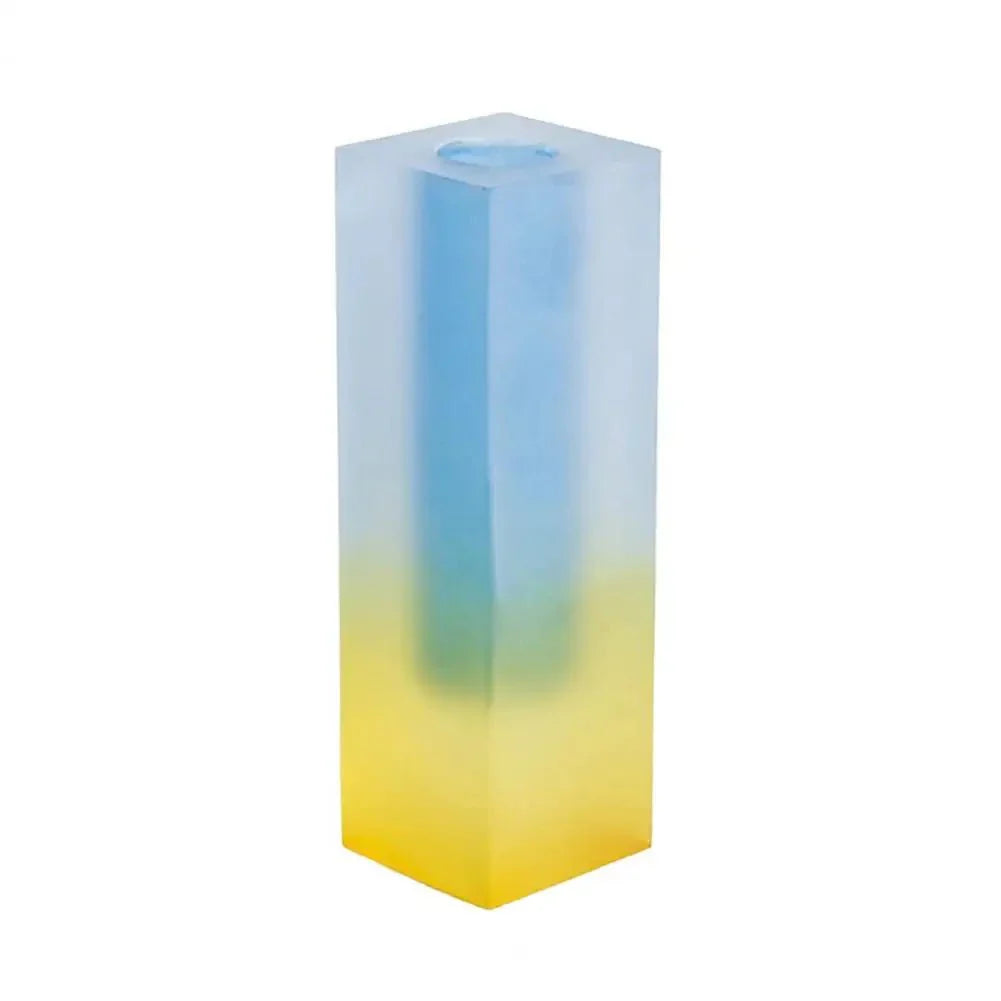 CrystalGlow – Vase with Color Gradient and Sparkling Crystal Effect