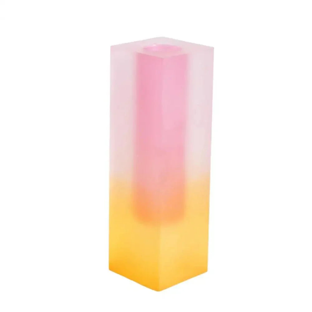 CrystalGlow – Vase with Color Gradient and Sparkling Crystal Effect