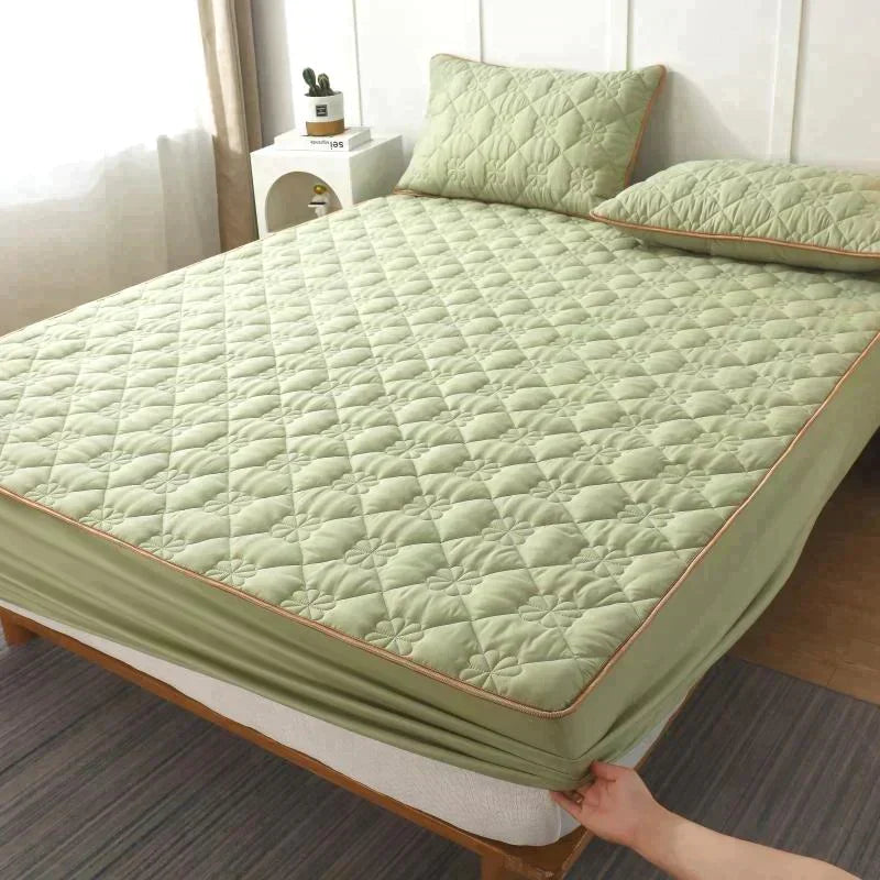 Luxury Fitted Sheet Set - Soft, Skin-Friendly Bed Linen with 2 Pillowcases